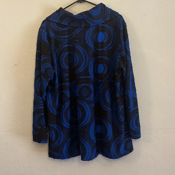 Gorgeous royal blue and black tunic with drape collar - Picture 2 of 6